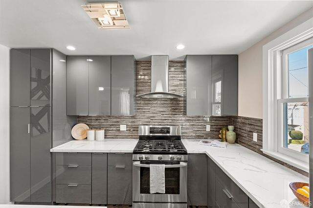 $1,075,000 | 74 Crane Street, San Francisco, CA 94124