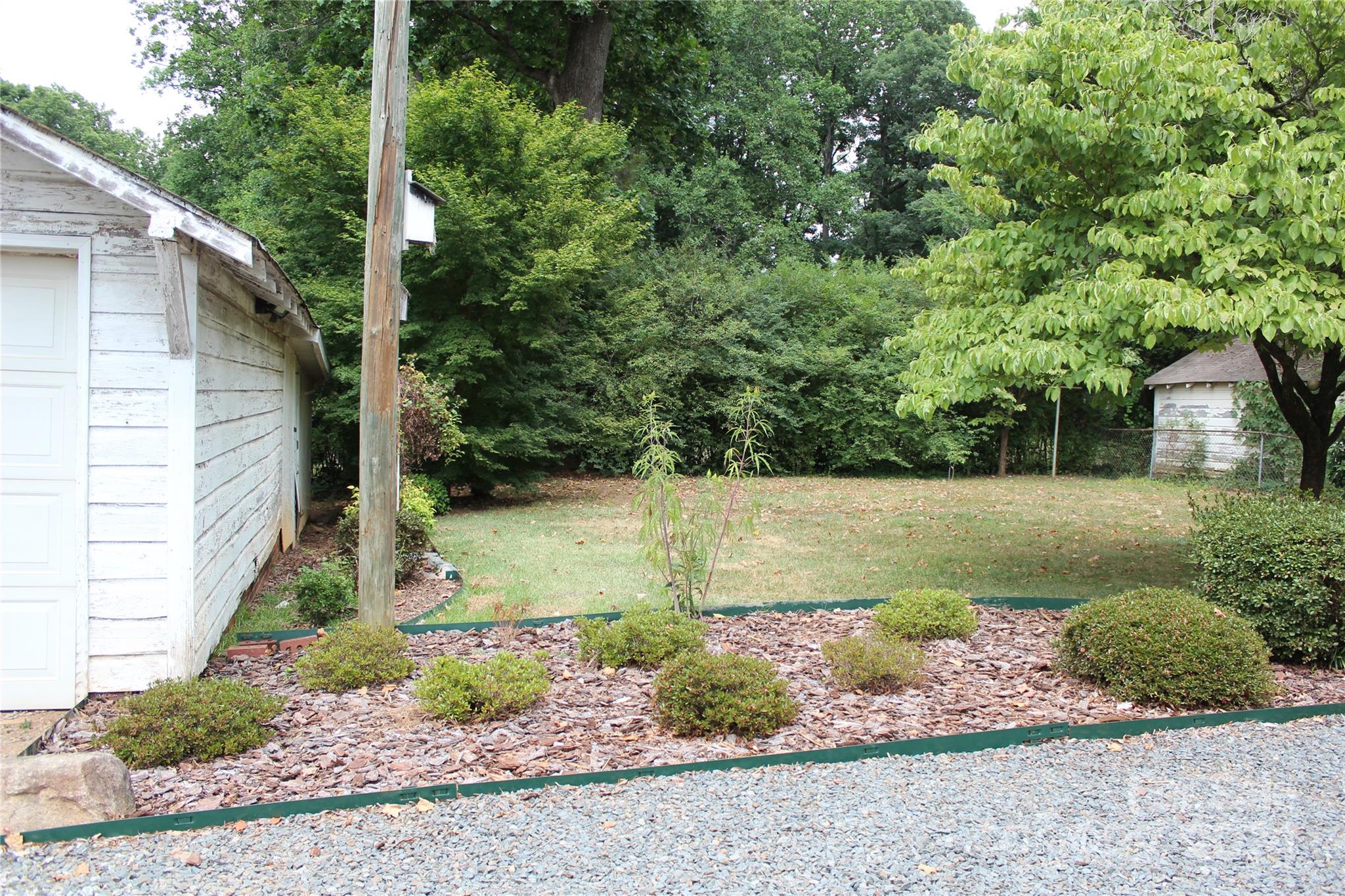 2011 South Ridge Avenue Kannapolis, NC 28083 - Photo 3 of 15 Gallery Image 3