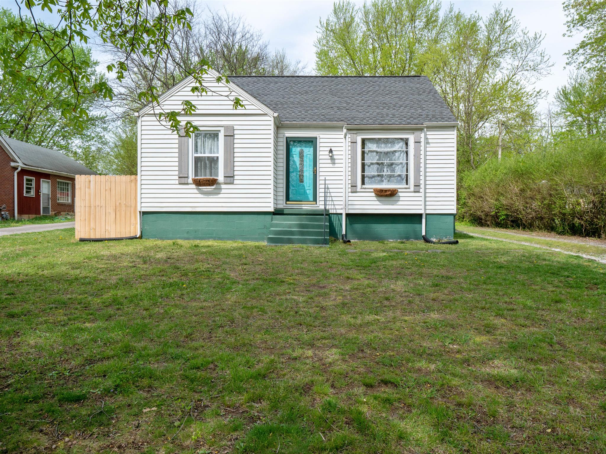 2304 Ruth Street Springfield, TN 37172 - Photo 1 of 21 Gallery Image 1