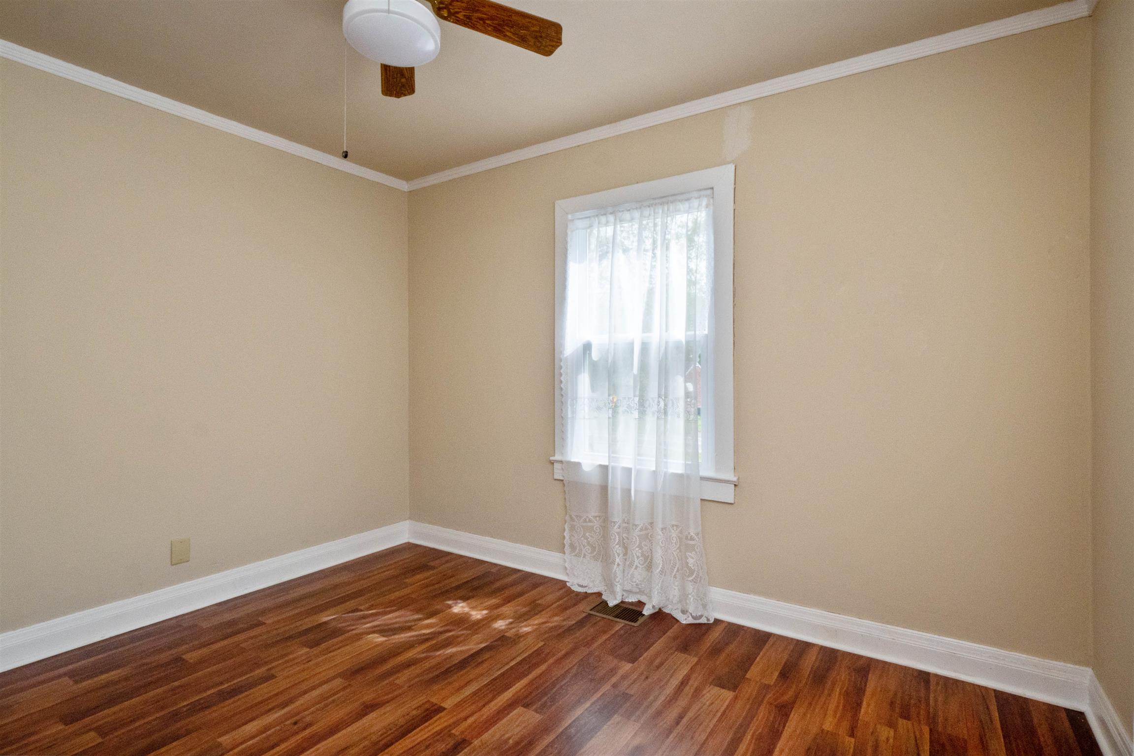 2304 Ruth Street Springfield, TN 37172 - Photo 12 of 21 2nd bedroom