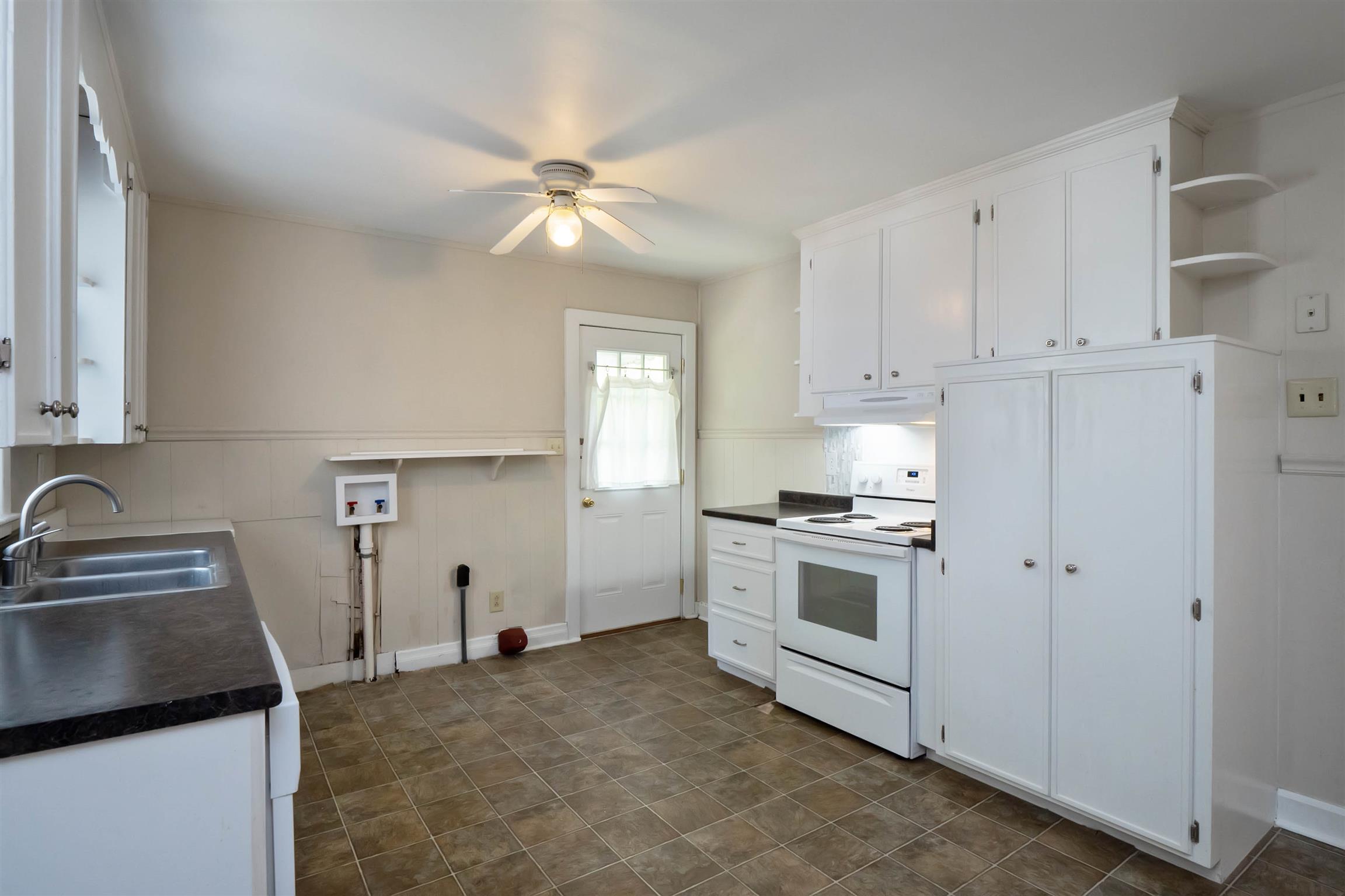 2304 Ruth Street Springfield, TN 37172 - Photo 18 of 21 Spacious kitchen with pantry.