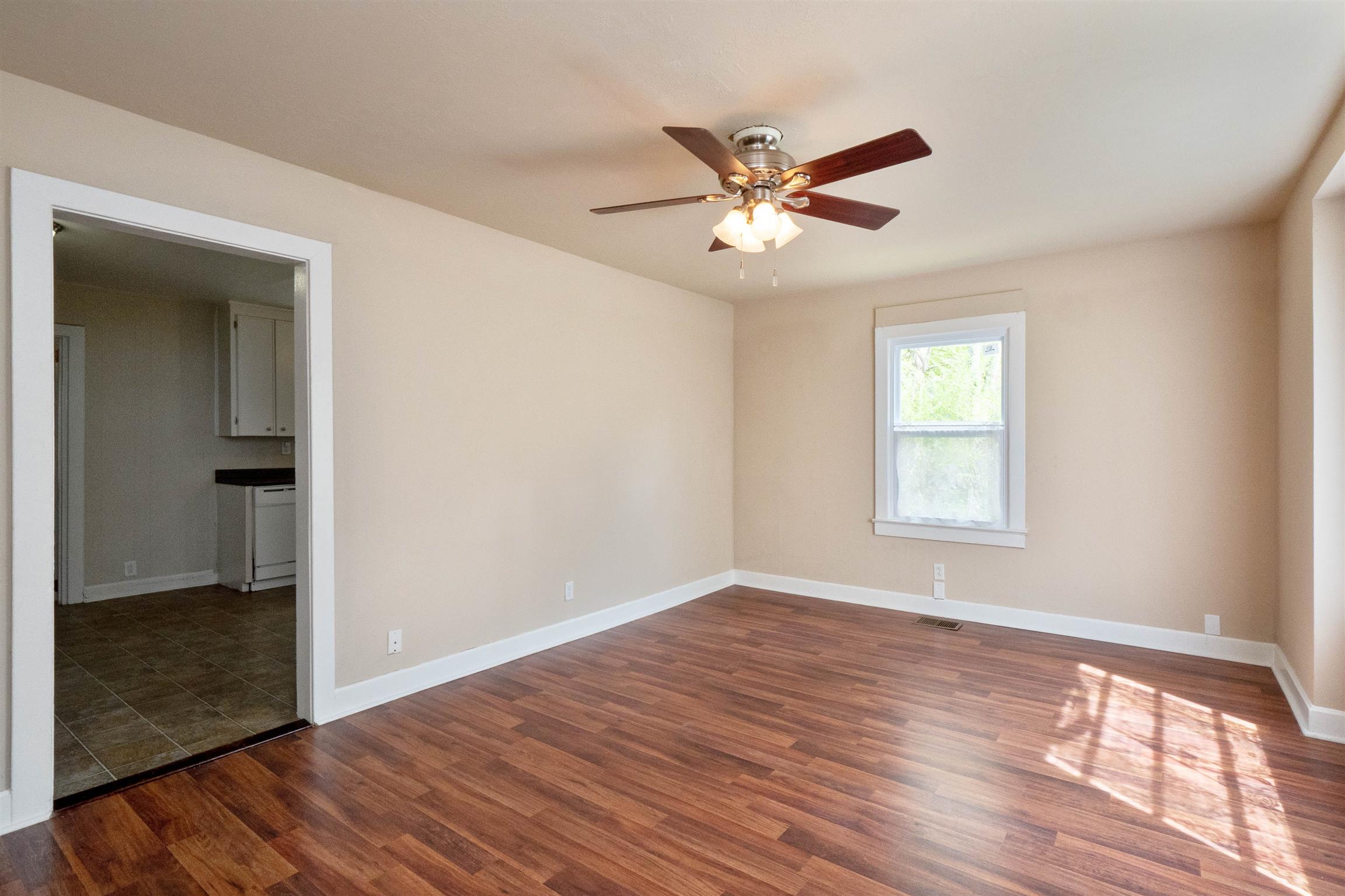 2304 Ruth Street Springfield, TN 37172 - Photo 6 of 21 Spacious living room.