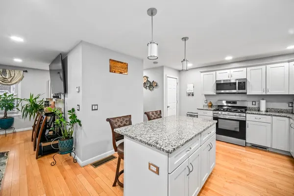 $629,000 | 19 Observatory Avenue, Haverhill, MA 01832