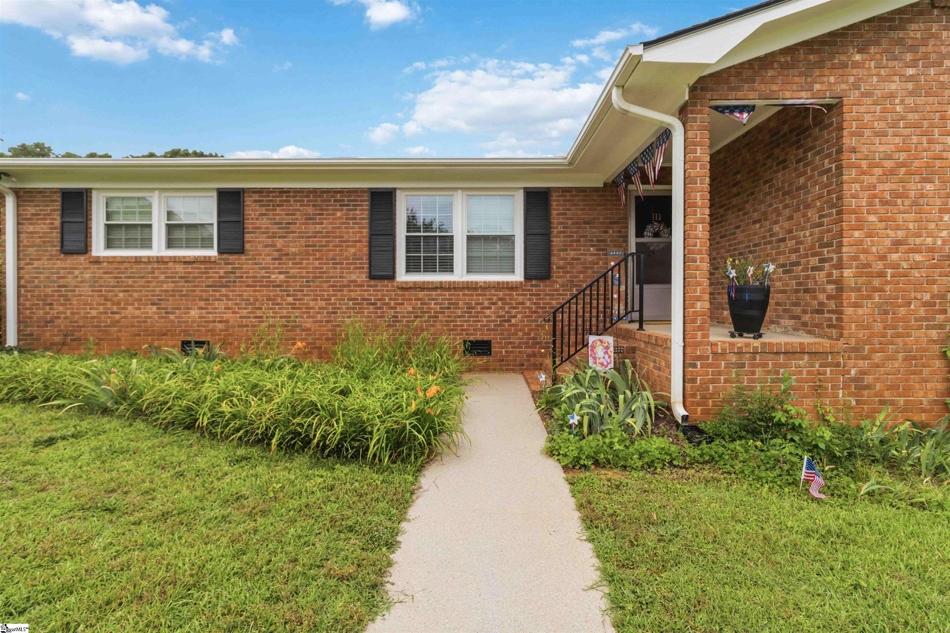 111 Merri Lane Easley, SC 29642 - Photo 4 of 41