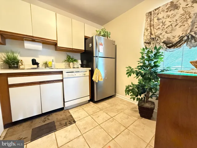 $2,350 | 3403 Waltham Court, Yardley, PA 19067