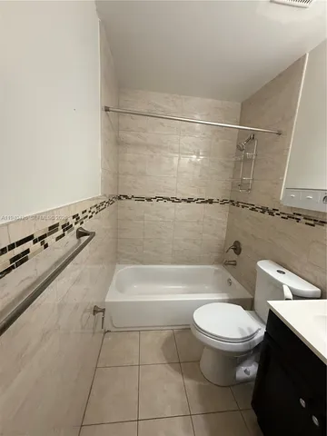 $3,200 | 11417 Northwest 87th Place, Hialeah Gardens, FL 33018