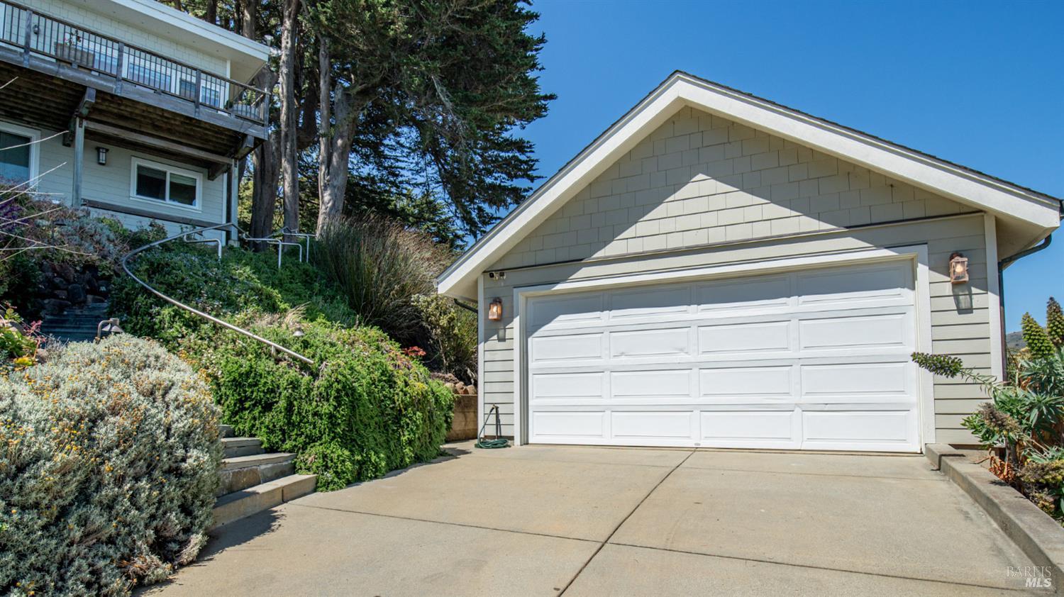 120 Sunset Way Muir Beach, CA 94965 - Photo 10 of 46