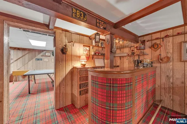 a view of entryway with a chandelier