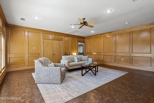 $729,900 | 5054 Veazey Road, Coldwater, MS 38618