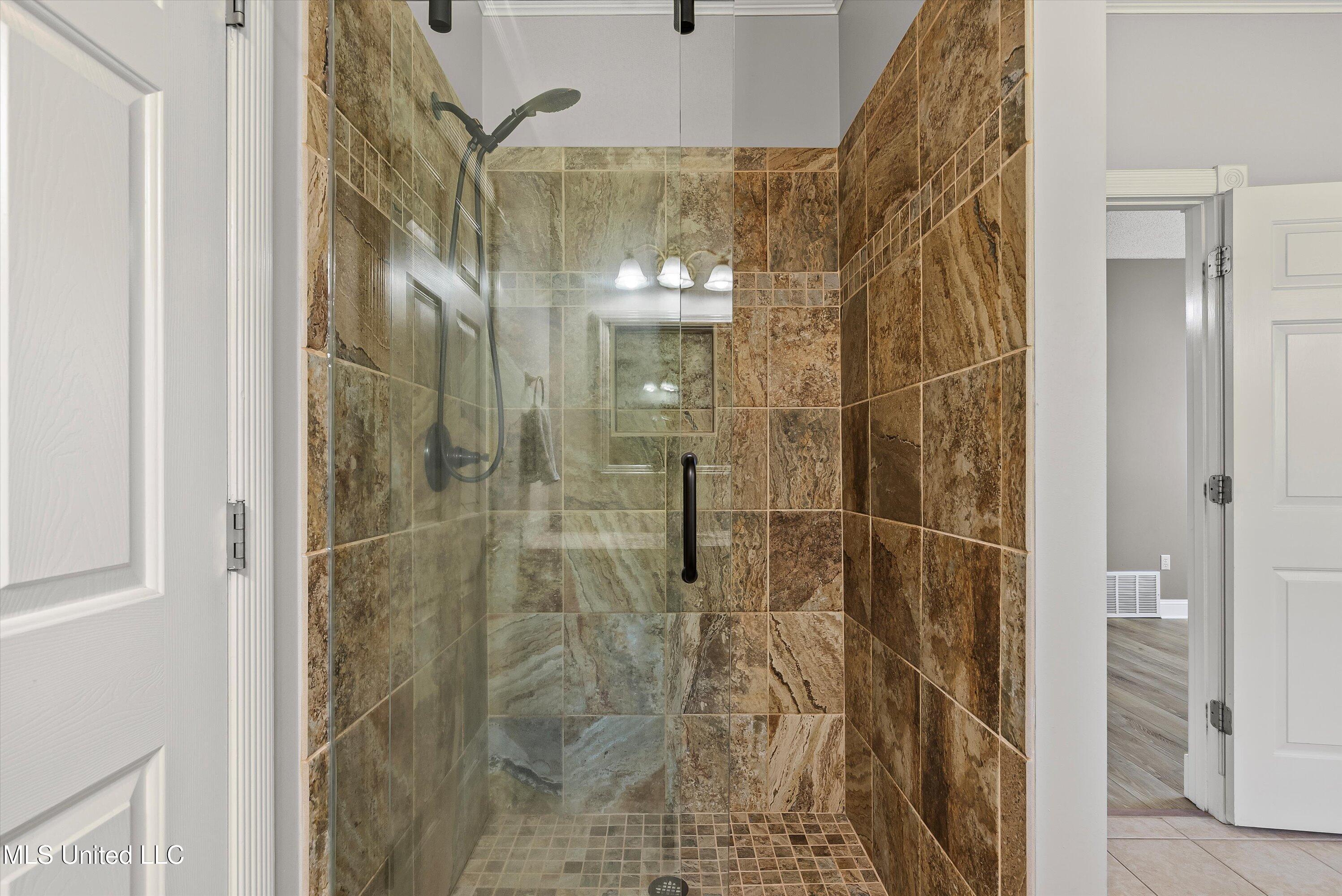 5054 Veazey Road Coldwater, MS 38618 - Photo 19 of 48 18-DSC03430