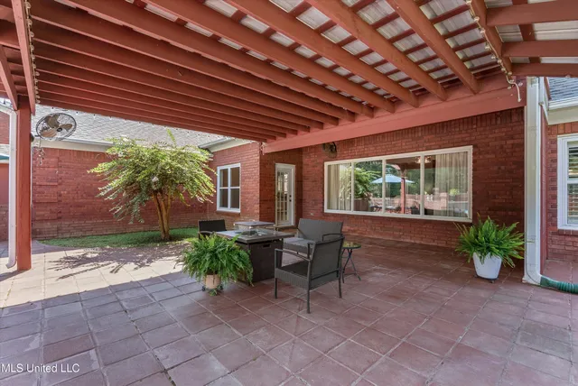 $729,900 | 5054 Veazey Road, Coldwater, MS 38618