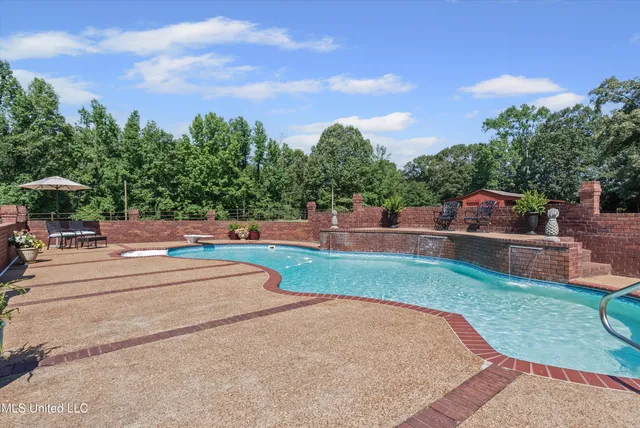 $729,900 | 5054 Veazey Road, Coldwater, MS 38618