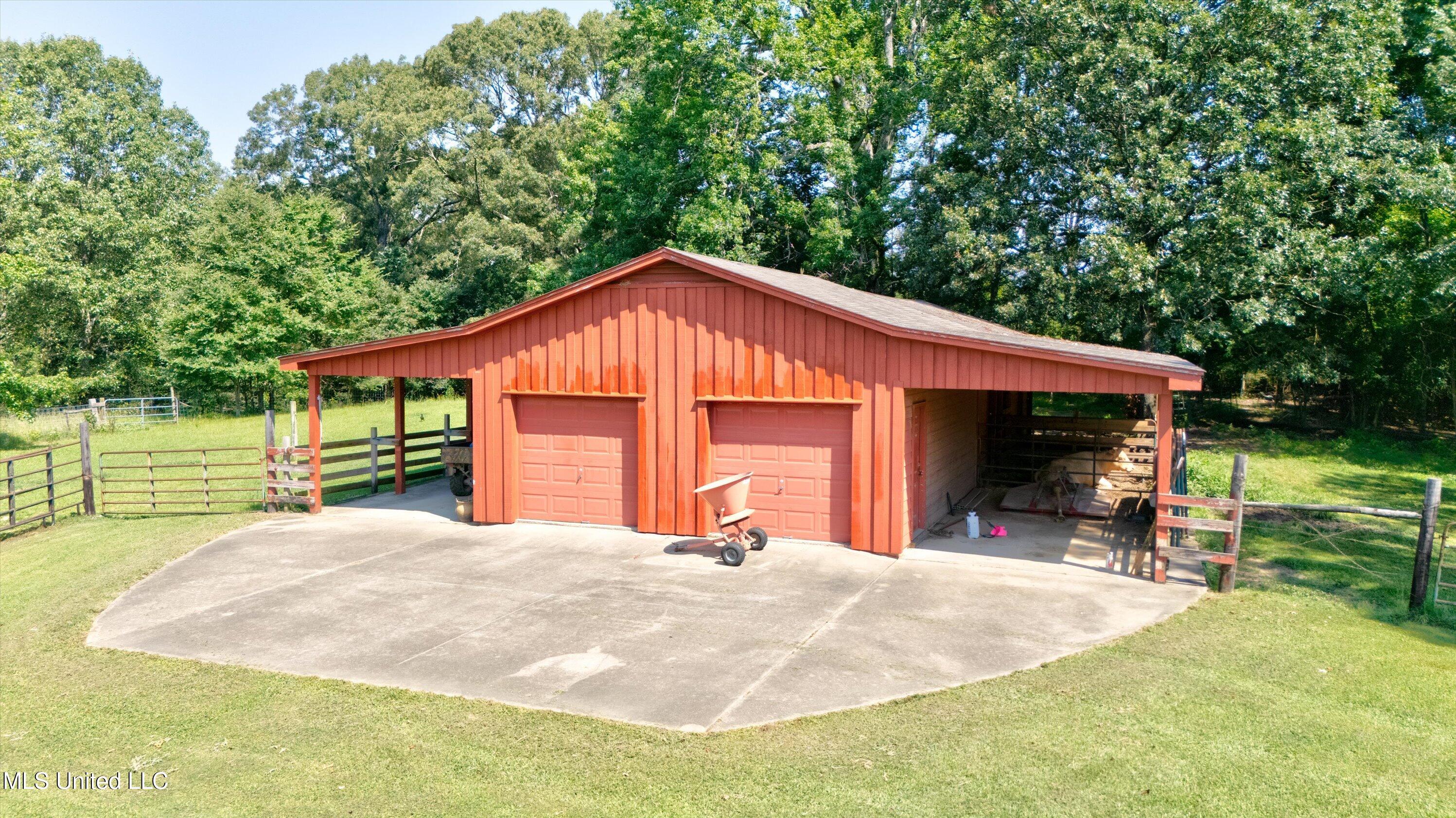 5054 Veazey Road Coldwater, MS 38618 - Photo 41 of 48 41-Drone-3