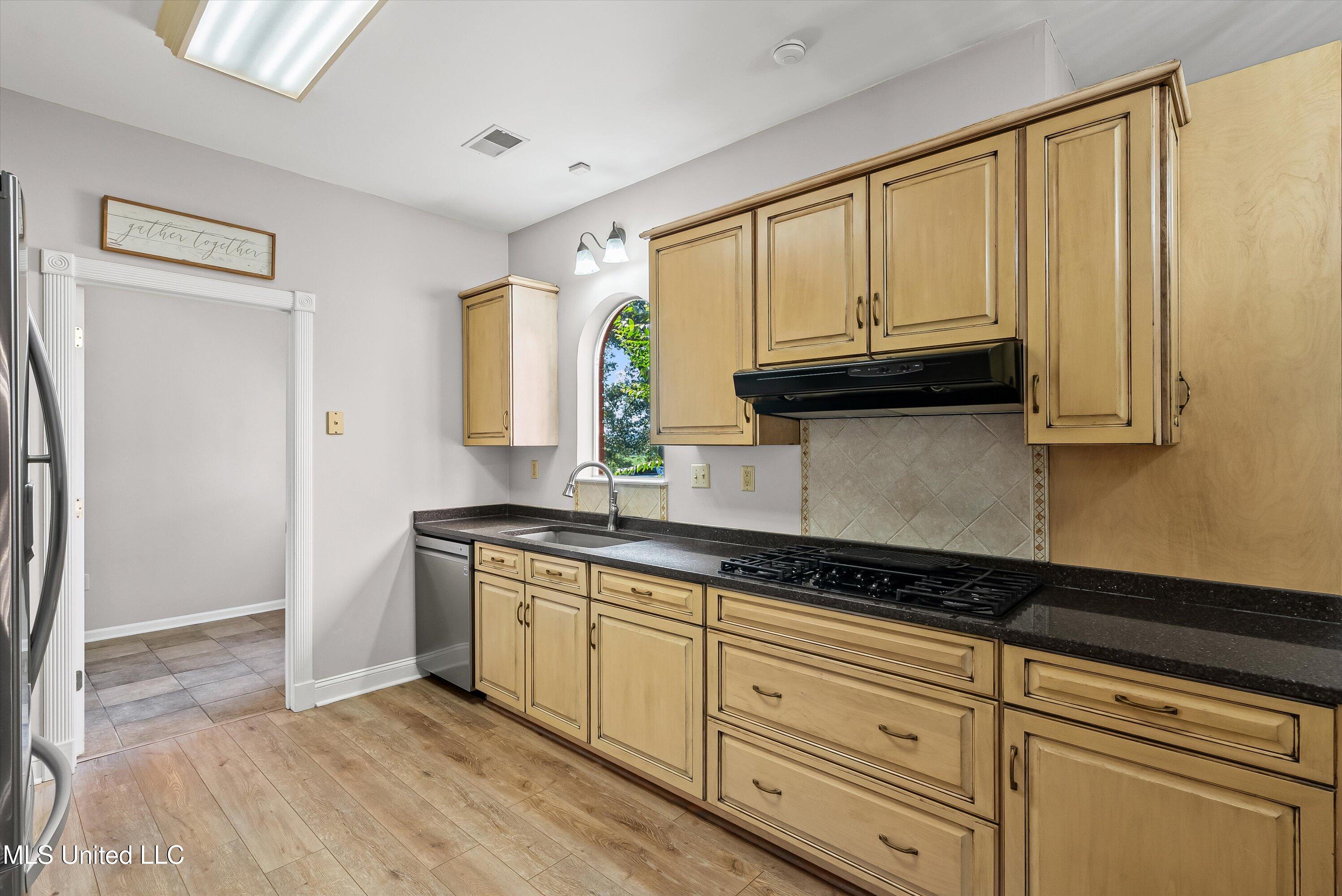 5054 Veazey Road Coldwater, MS 38618 - Photo 9 of 48 08-DSC03375