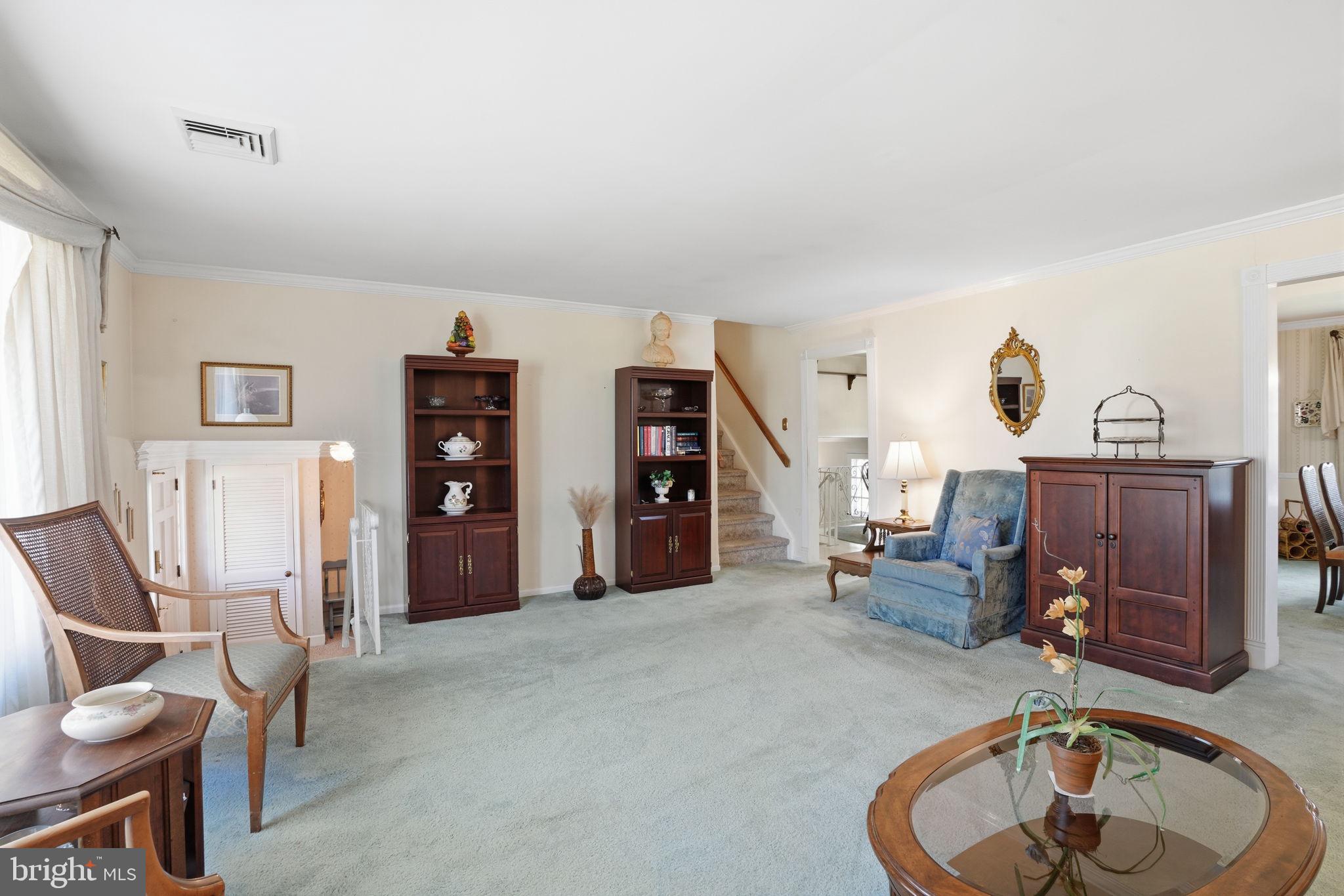 156 Rice Drive Morrisville, PA 19067 - Photo 7 of 37 Living Rom