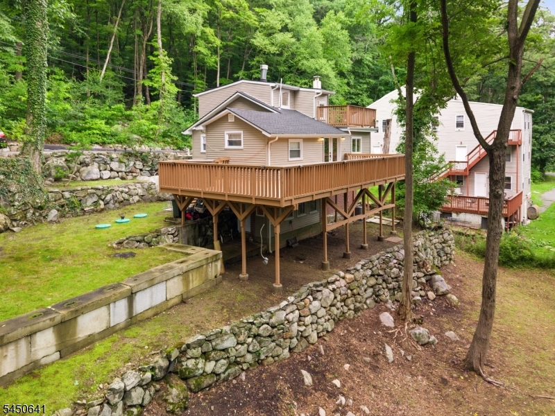 6 Hoover Road Oak Ridge, NJ 07438 - Photo 7 of 46 Gallery Image 7
