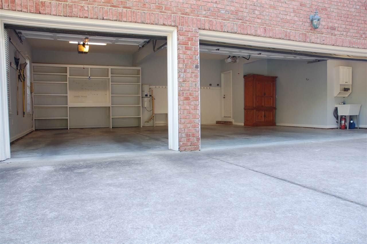 10900 Fitzwilliam Street Raleigh, NC 27614 - Photo 23 of 25 3 Car Garage