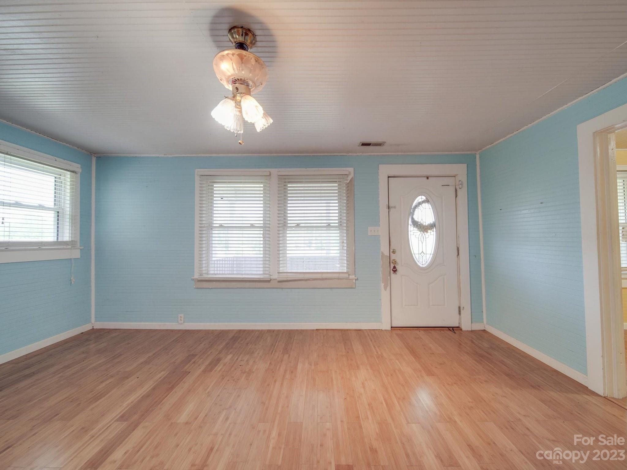2601 Philadelphia Church Road Dallas, NC 28034 - Photo 6 of 37 Gallery Image 6