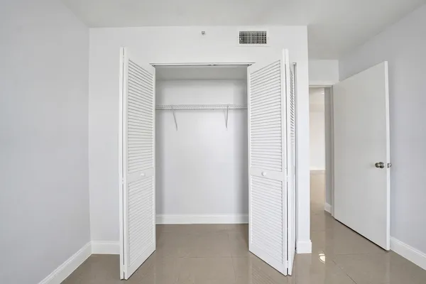 $2,300 | 1450 Southeast 3rd Avenue, Unit 305, Dania Beach, FL 33004