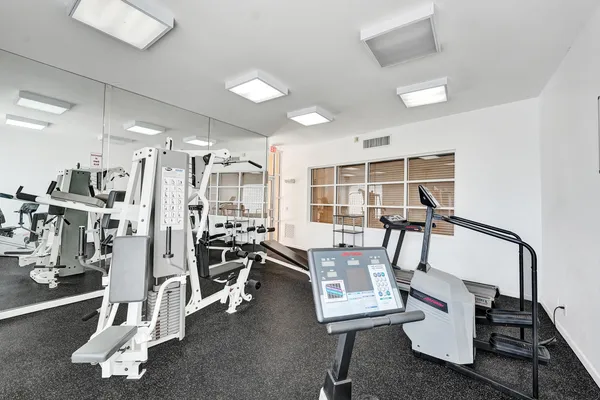 $2,300 | 1450 Southeast 3rd Avenue, Unit 305, Dania Beach, FL 33004