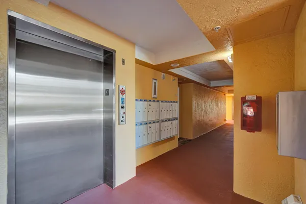 $2,300 | 1450 Southeast 3rd Avenue, Unit 305, Dania Beach, FL 33004