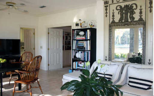 49 Sea Marsh Road Fernandina Beach, FL 32034 - Photo 10 of 24 a living room with furniture