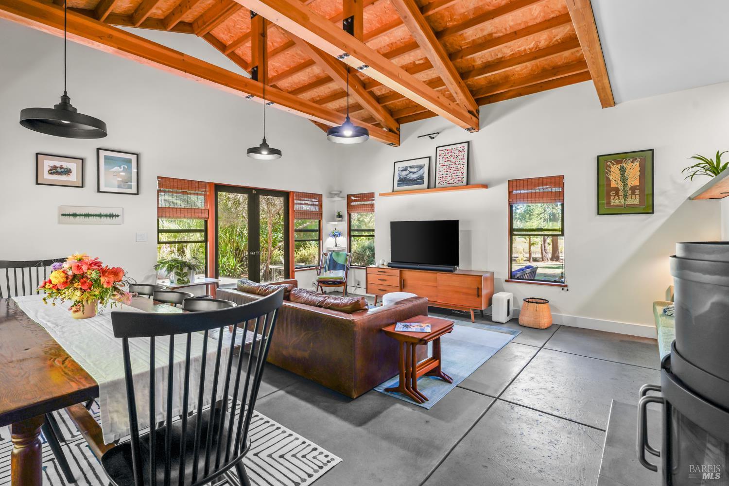9787 Mill Station Road Sebastopol, CA 95472 - Photo 6 of 52 Gallery Image 6