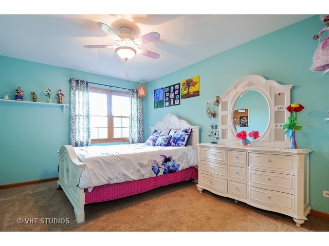 2731 Fairhauser Road Naperville, IL 60564 - Photo 14 of 20