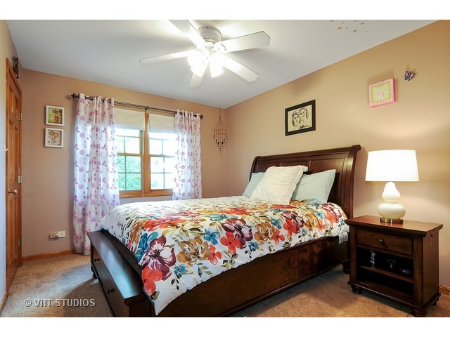 2731 Fairhauser Road Naperville, IL 60564 - Photo 16 of 20