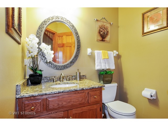 2731 Fairhauser Road Naperville, IL 60564 - Photo 19 of 20