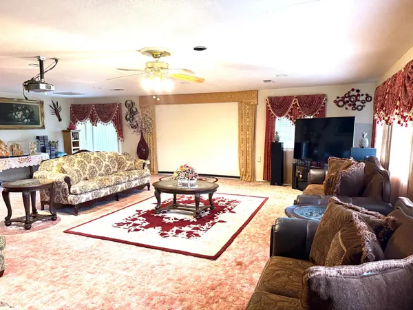 $875,000 | 3315 Sunnyview Lane, North Highlands, CA 95660