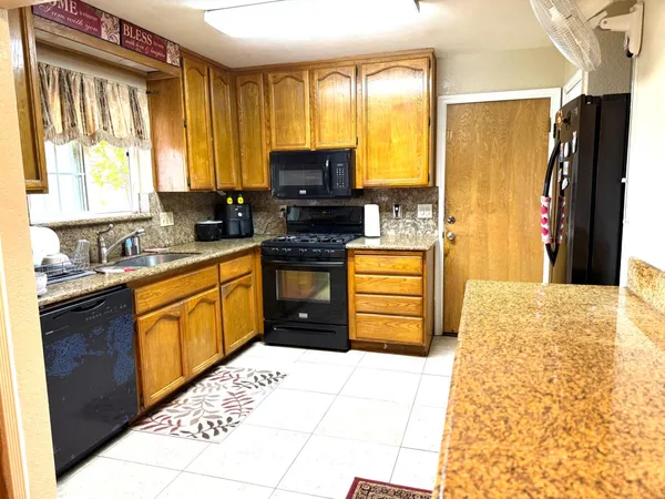 $875,000 | 3315 Sunnyview Lane, North Highlands, CA 95660