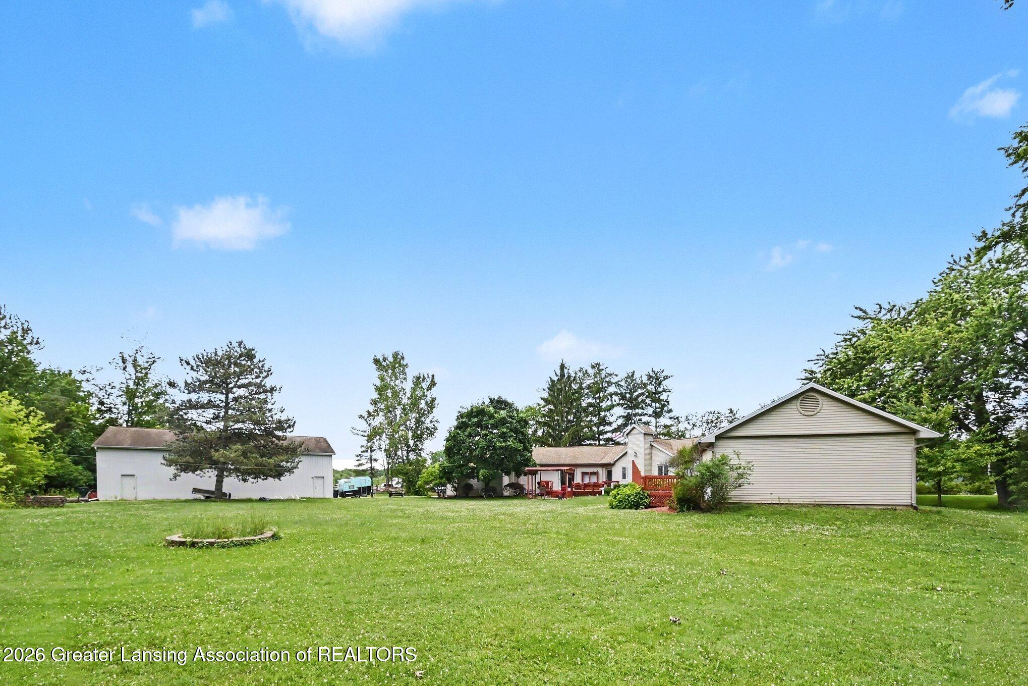 12092 Rupp Road Grand Ledge, MI 48837 - Photo 20 of 23 019_file_3579