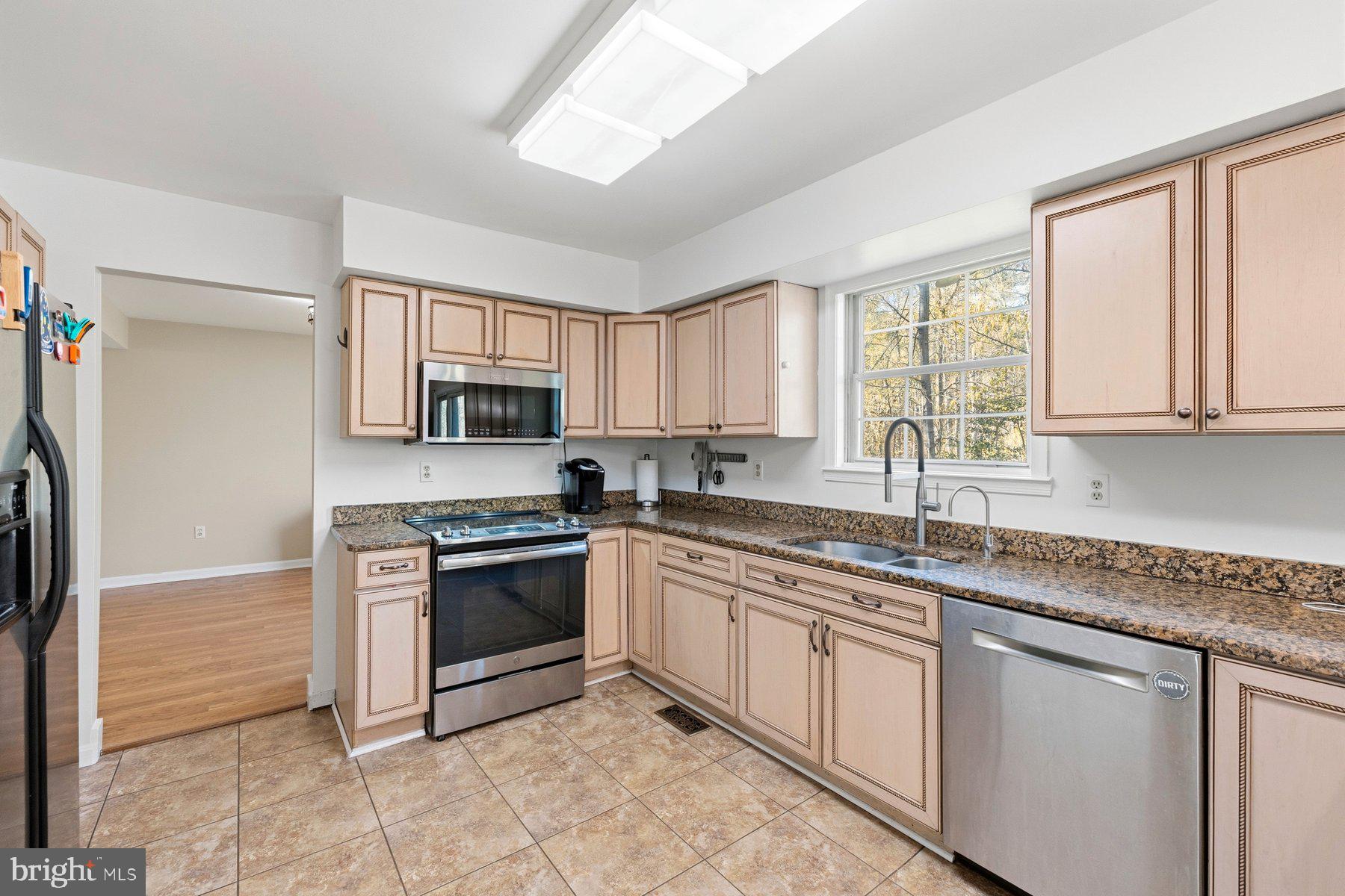 9320 Sam Owing's Place Owings, MD 20736 - Photo 13 of 40 Kitchen
