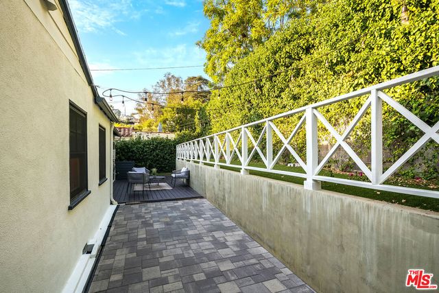$1,325,000 | 2446 Cheremoya Avenue, Los Angeles, CA 90068
