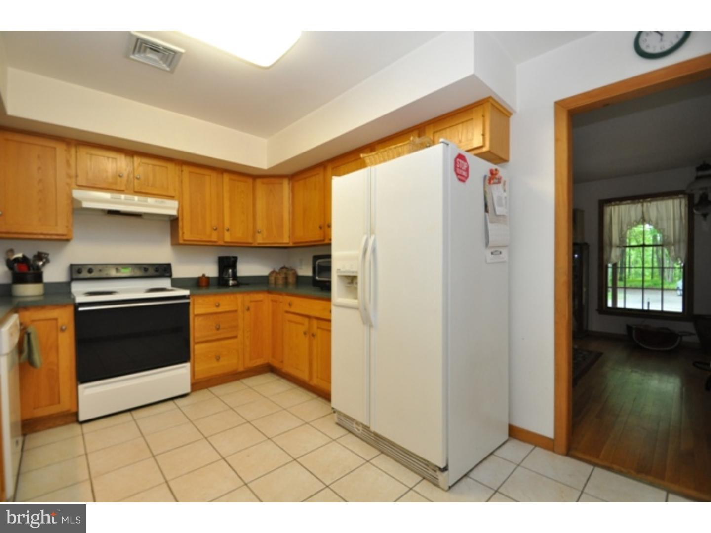 506 Walker Road Macungie, PA 18062 - Photo 11 of 24 Gallery Image 11