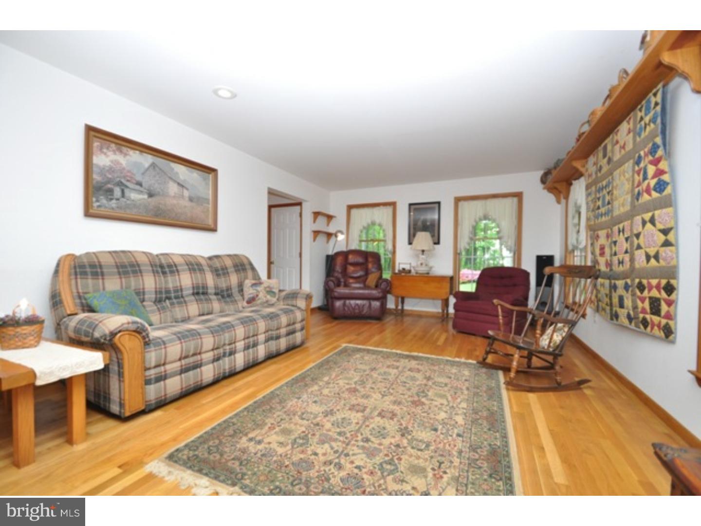 506 Walker Road Macungie, PA 18062 - Photo 6 of 24 Gallery Image 6