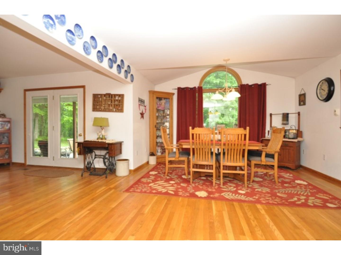 506 Walker Road Macungie, PA 18062 - Photo 8 of 24 Gallery Image 8