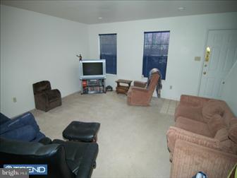 9 Becket Court Reading, PA 19607 - Photo 2 of 6 Great Room