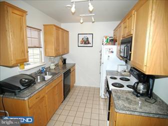 9 Becket Court Reading, PA 19607 - Photo 4 of 6 Kitchen
