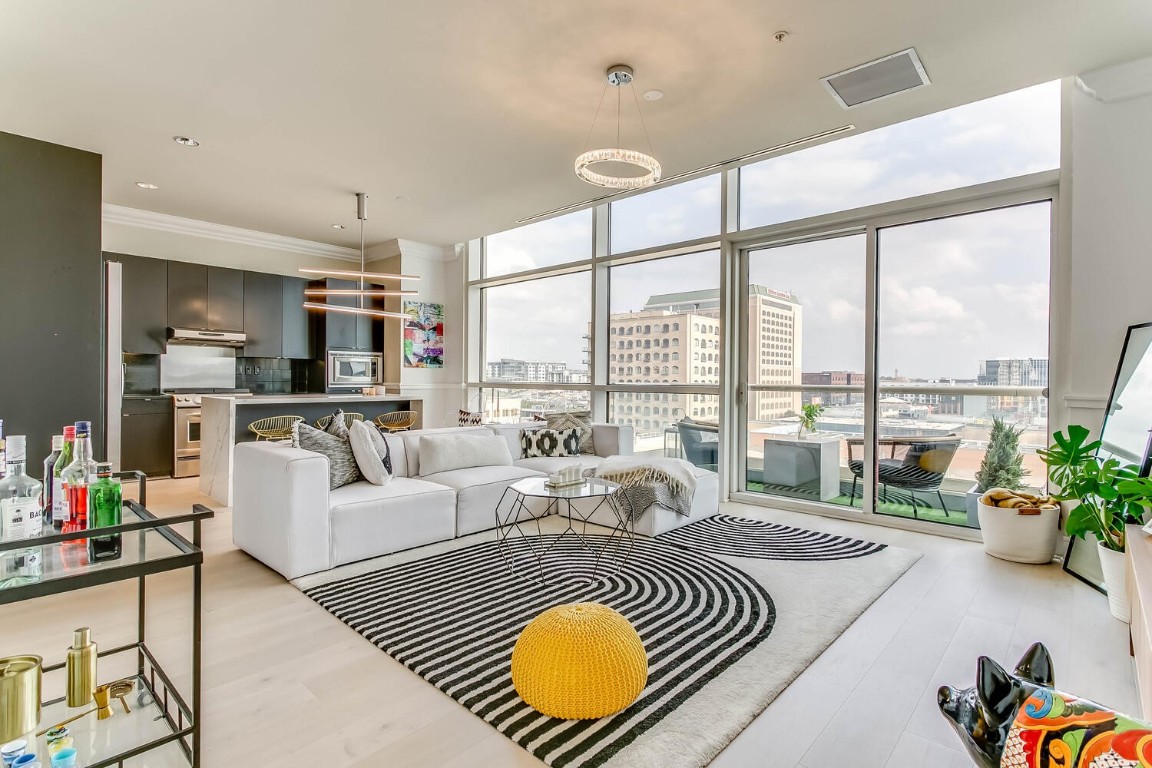 555 East 5th Street, Unit 725 Austin, TX 78701 - Photo 1 of 20