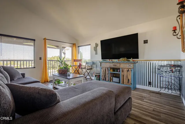 $868,000 | 122 Beech Road, Newbury Park, CA 91320