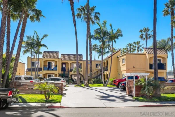$744,000 | 1915 Emerald Street, Unit F, San Diego, CA 92109