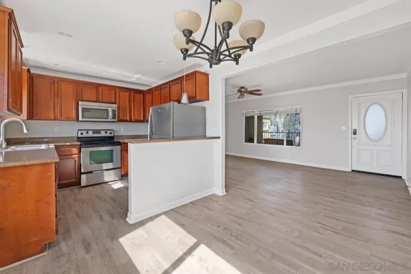 $744,000 | 1915 Emerald Street, Unit F, San Diego, CA 92109