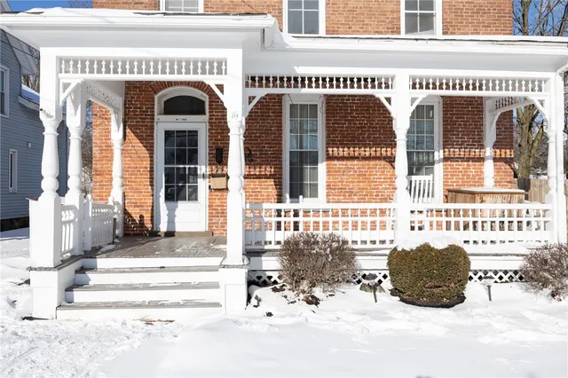 $129,900 | 41 Holley Street, Lyons, NY 14489