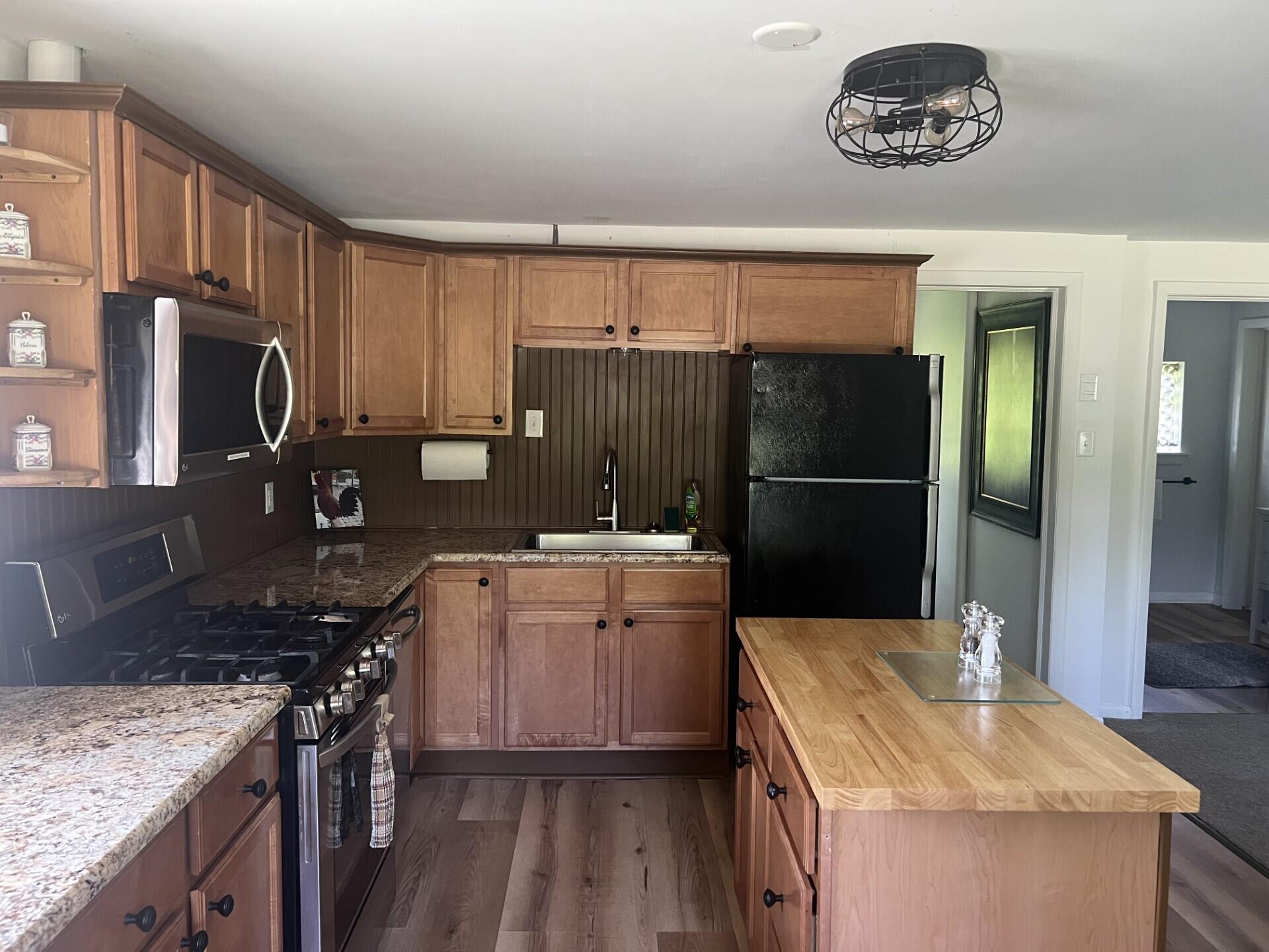 1233 Cumberland Head Road Plattsburgh, NY 12901 - Photo 6 of 24 GetAttachmentThumbnail