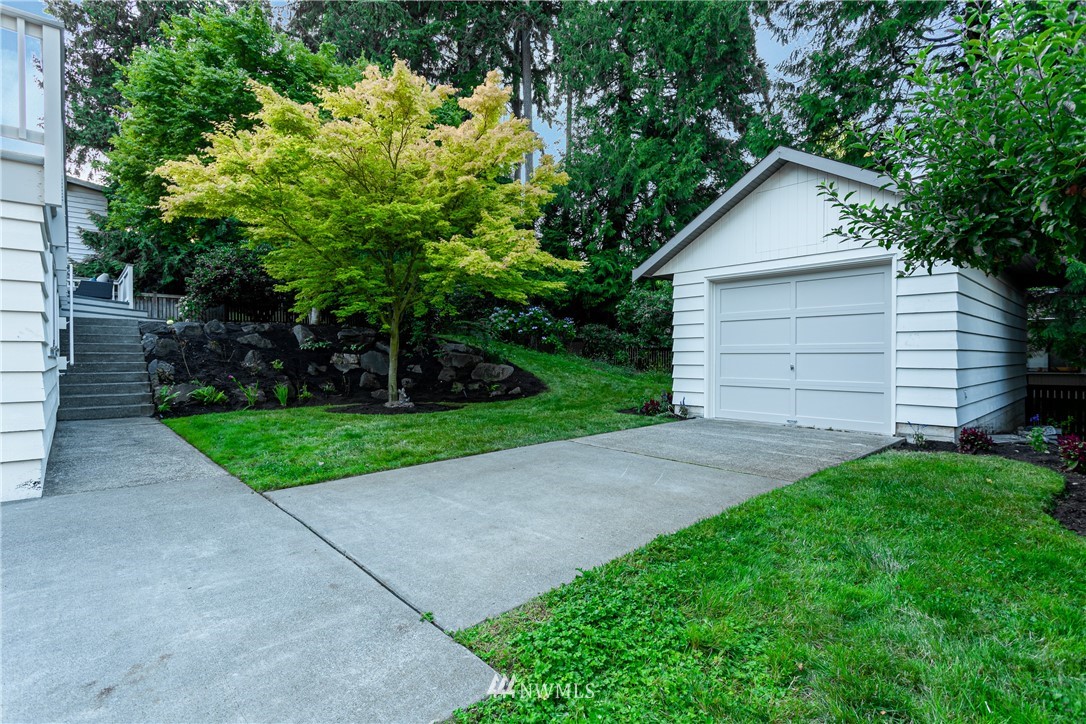 10607 Nottingham Road Edmonds, WA 98020 - Photo 23 of 25 Gallery Image 23