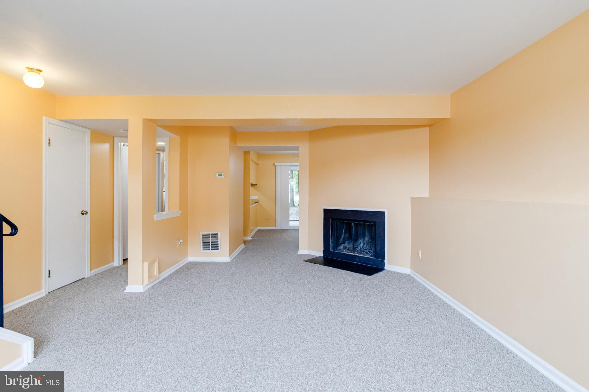 8630 Castlemill Circle Nottingham, MD 21236 - Photo 5 of 44