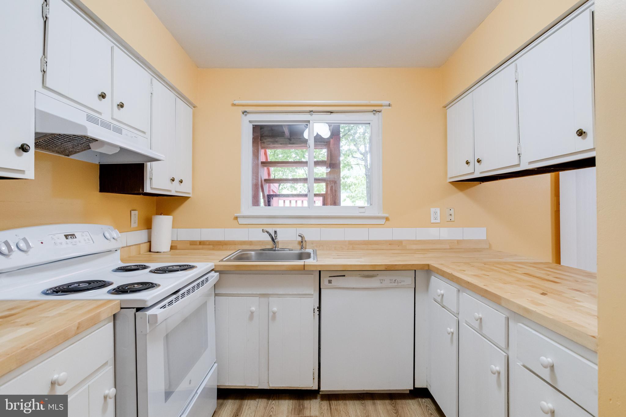 8630 Castlemill Circle Nottingham, MD 21236 - Photo 9 of 44