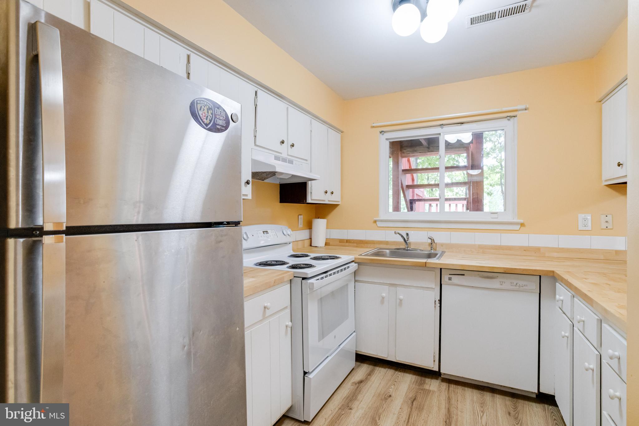 8630 Castlemill Circle Nottingham, MD 21236 - Photo 10 of 44